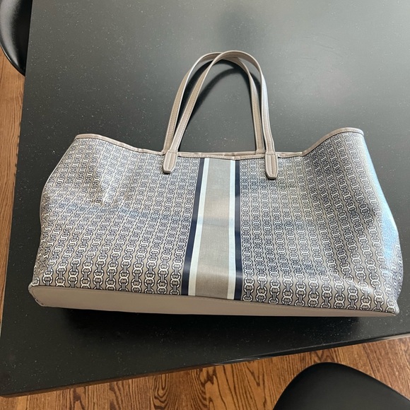 Tory Burch Gray Geometric Tote Bag Grey Leather Trim Purse Print Handles Pocket - Picture 12 of 13